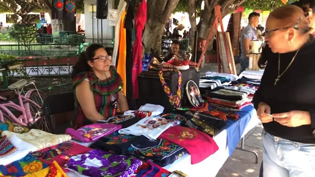 PRIMER MUESTRA ARTESANAL (2)