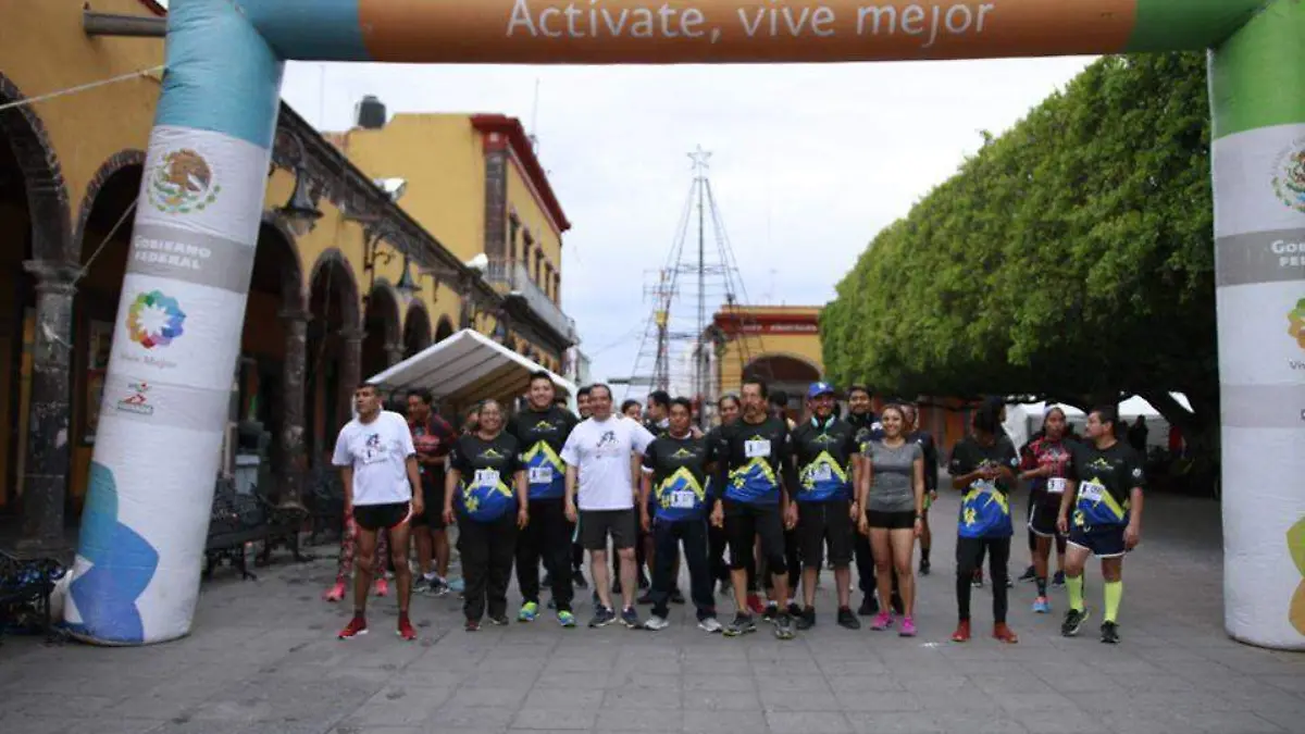 REALIZAN LA CARRERA ATLETICA TRAIL POR LA EDUCACION (1)