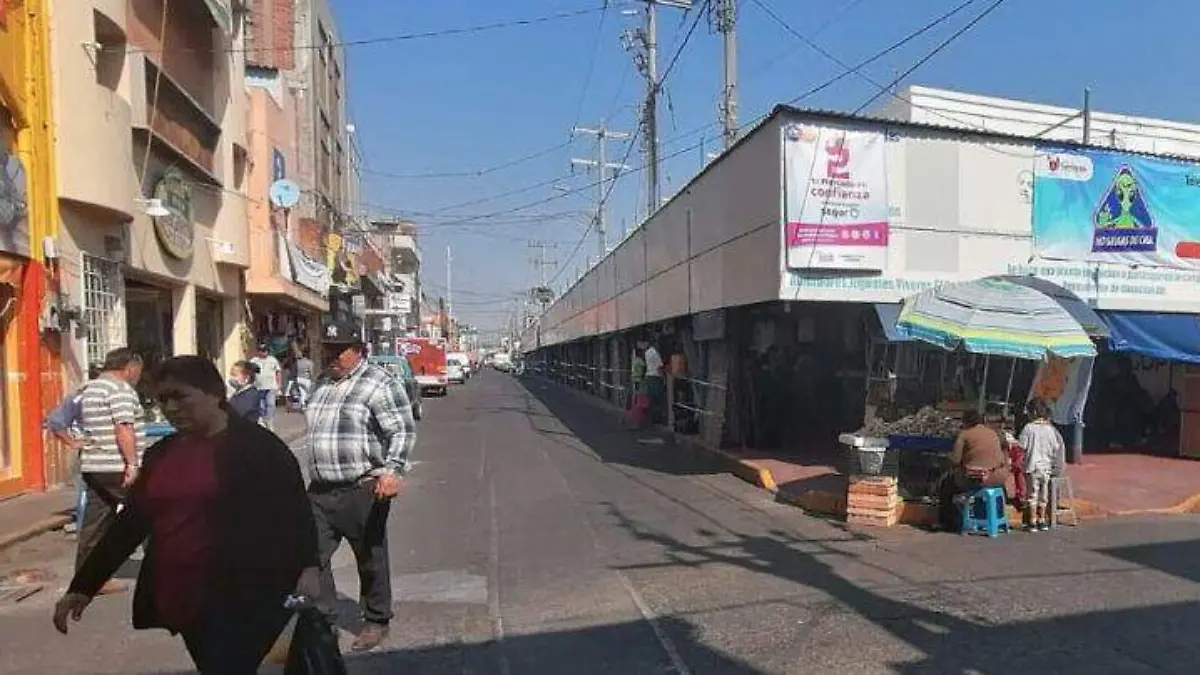CIERRAN ESTABLECIMIENTOS NO SON ESENCIALES (1)