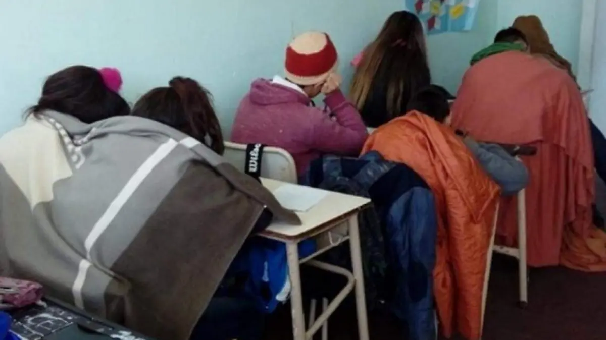 SECTOR EDUCATIVO PIDE CUIDAR DE ALUMNOS ANTE BAJAS TEMPERATURAS  (1)