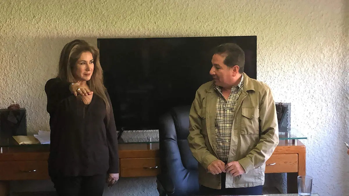 PRESIDENTE MUNICIPAL ANUNCIA MOVIMIENTOS EN TITULARES DE AREA (1)