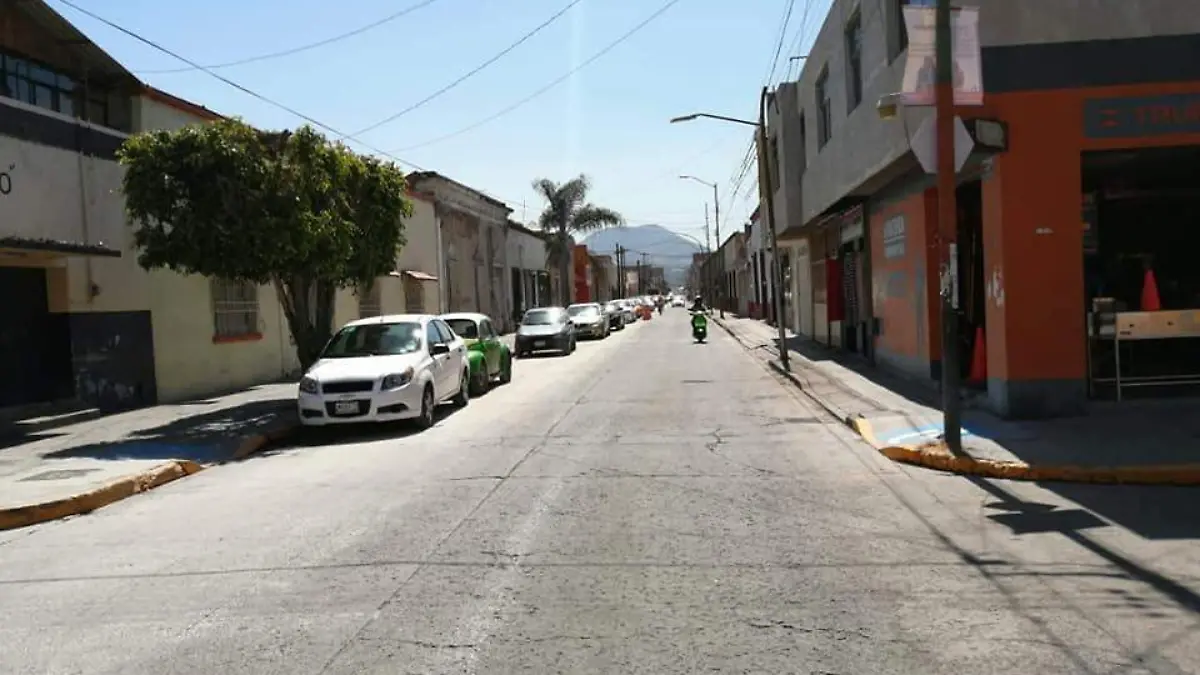 COMIENZAN REPARACIONES EN CALLE ARTEAGA  (1)