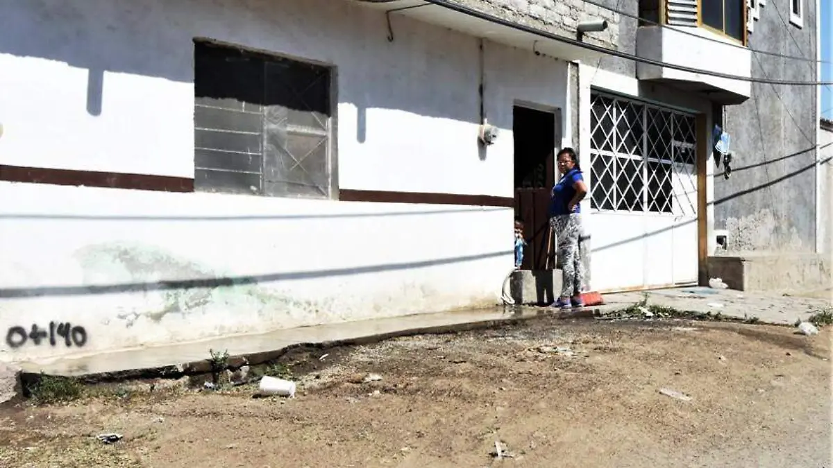 PIDEN SE PAVIMENTE SU CALLE (1)