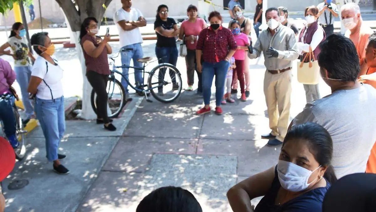 TIANGUISTAS PIDEN AL GOBIERNO AYUDA PARA COMBATIR LA PANDEMIA (1)