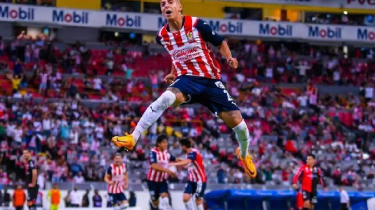 a535d476-08b4-4a6d-8dc0-ee81de1943e1