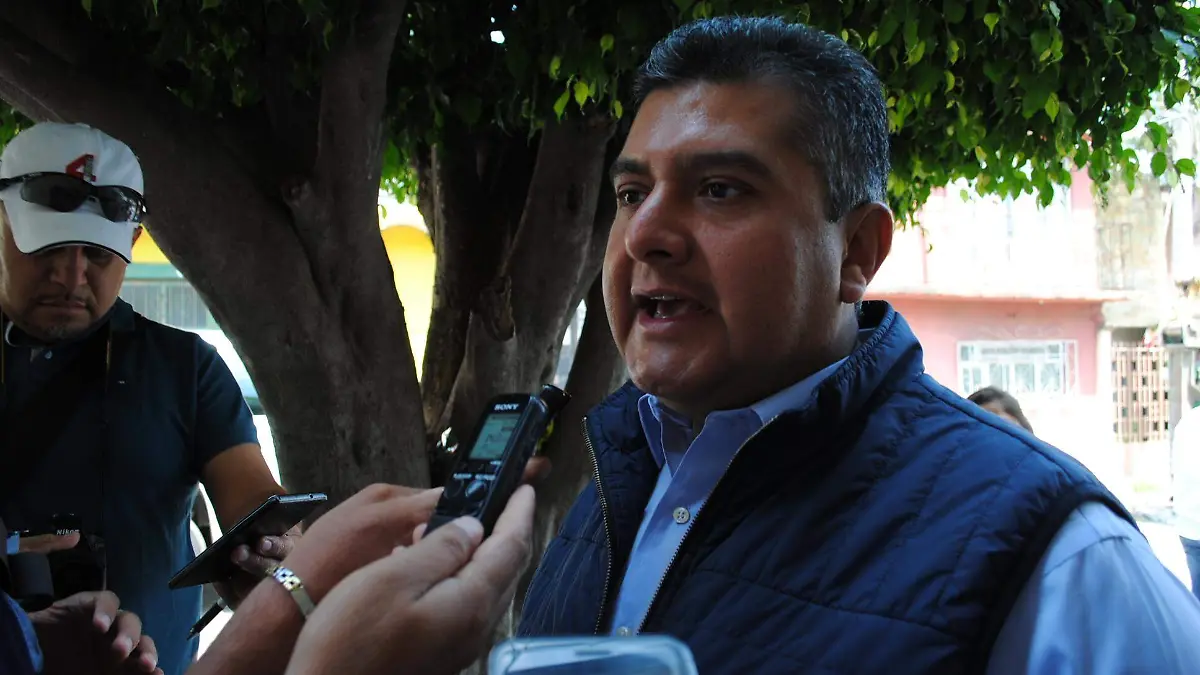 Manuel