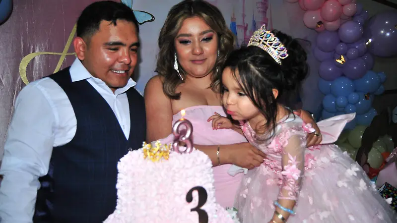 Alexandra Yireh celebra sus primeros 3 añitos como una verdadera princesa