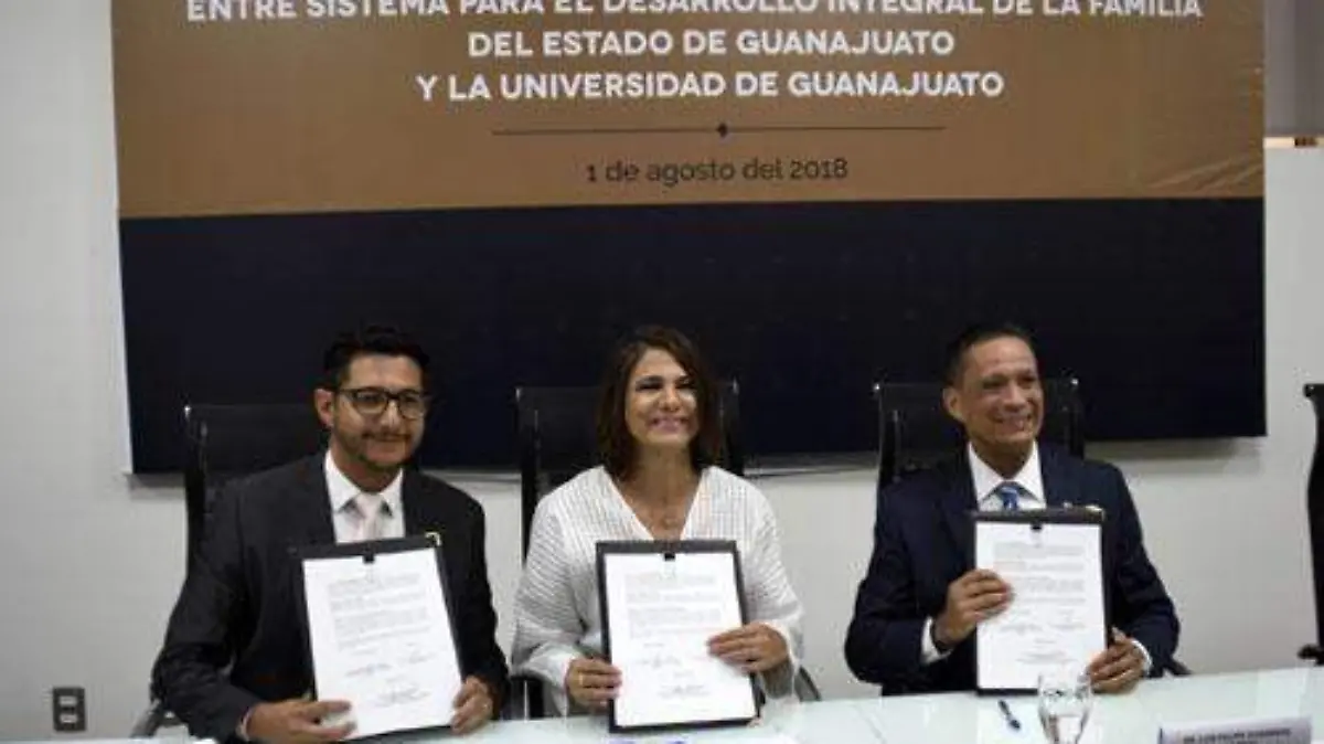 DIF Y UG UNEN ESFUERZOS OK