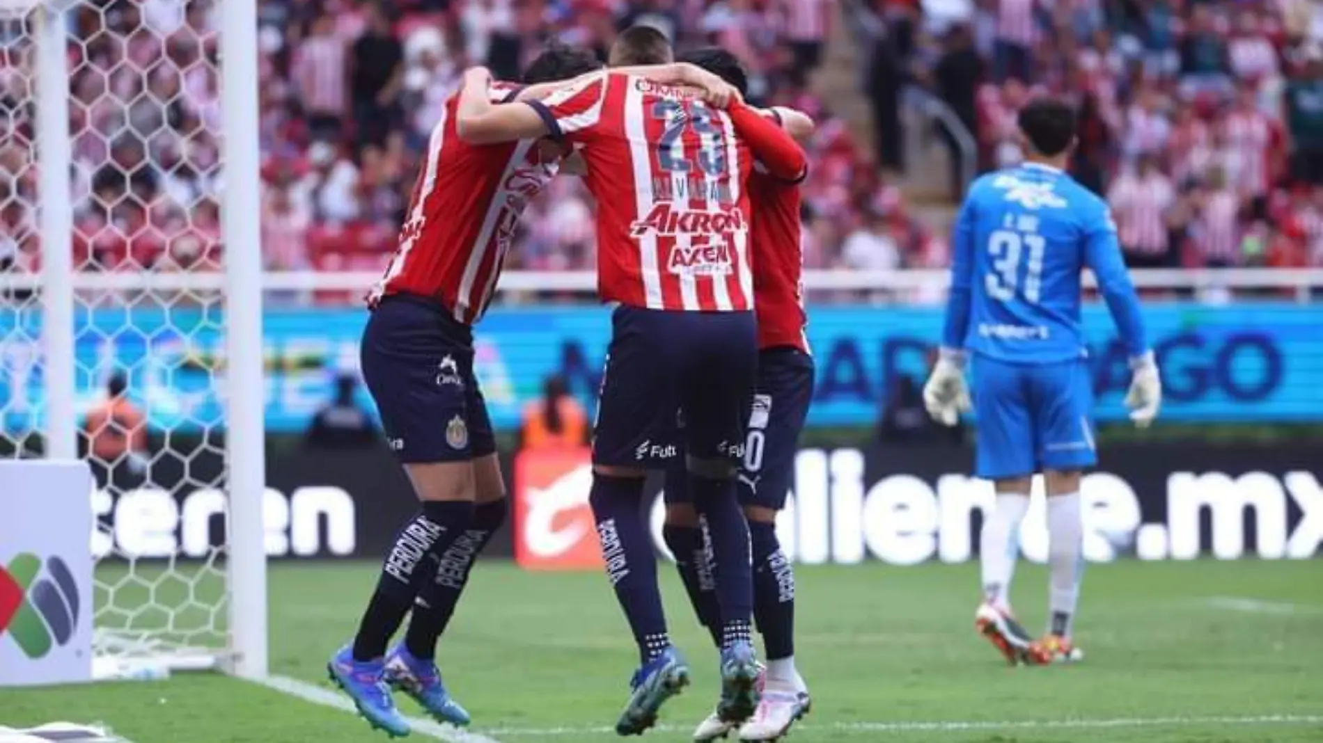 ROBERTOALVARADOEXTIENDE-@Chivas