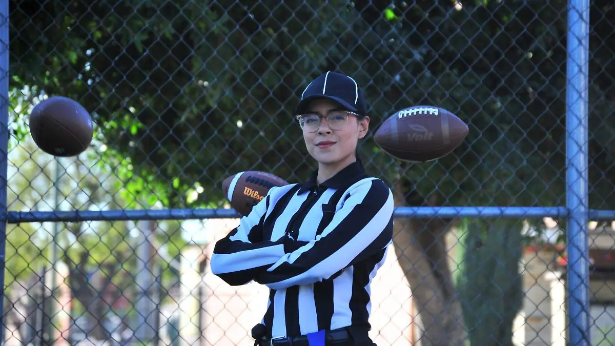 FLAGFOOTBALLMUJER-CarlosCisneros-SoldeSalamanca