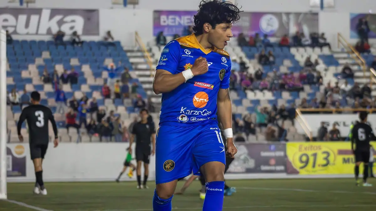 CARLOSMUÑOZLIGAPREMIER-Cortesía-@Gavilanes