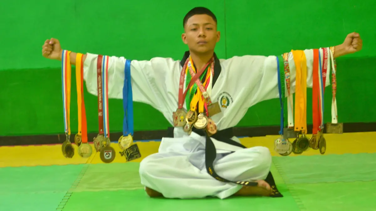 MOODUKWANJOSEJULIAN-MiguelManjarrez