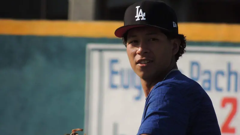 Bryan Lara, listo para triunfar en la sucursal de los Dodgers en República Dominicana