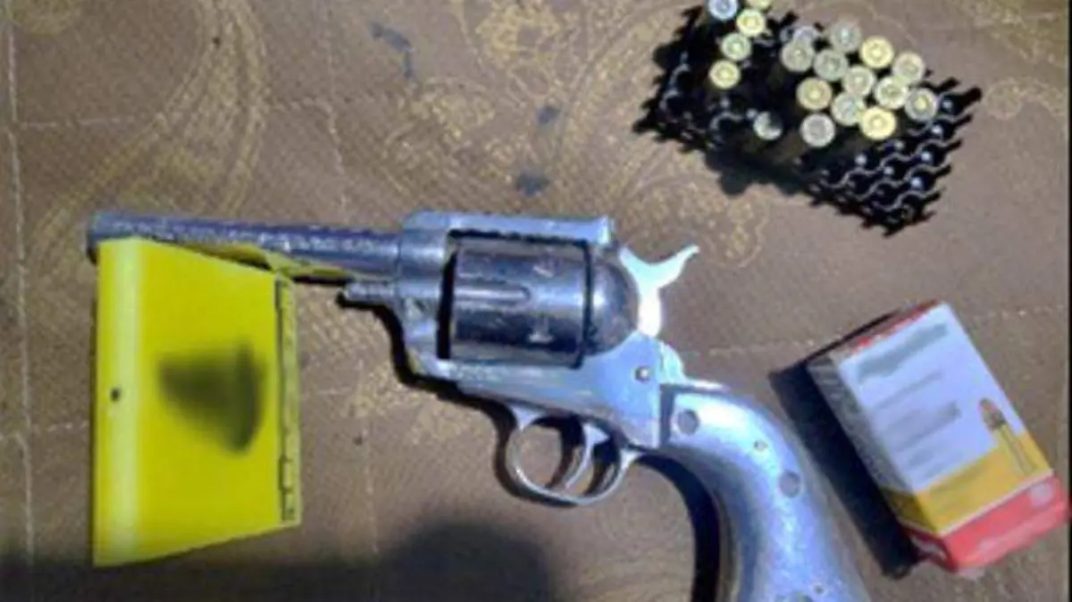 Detienen en Salamanca a 14 personas por huachicoleo; les aseguran armas, combustible y vehículos