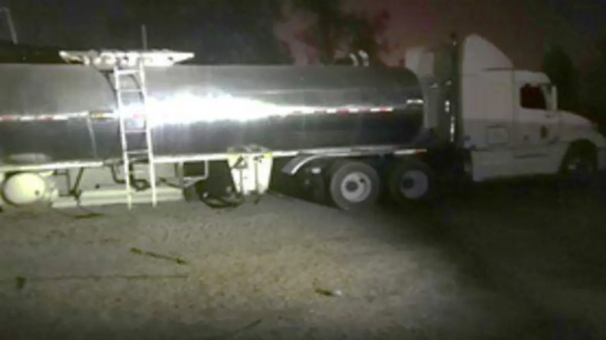 Detienen en Salamanca a 14 personas por huachicoleo; les aseguran armas, combustible y vehículos