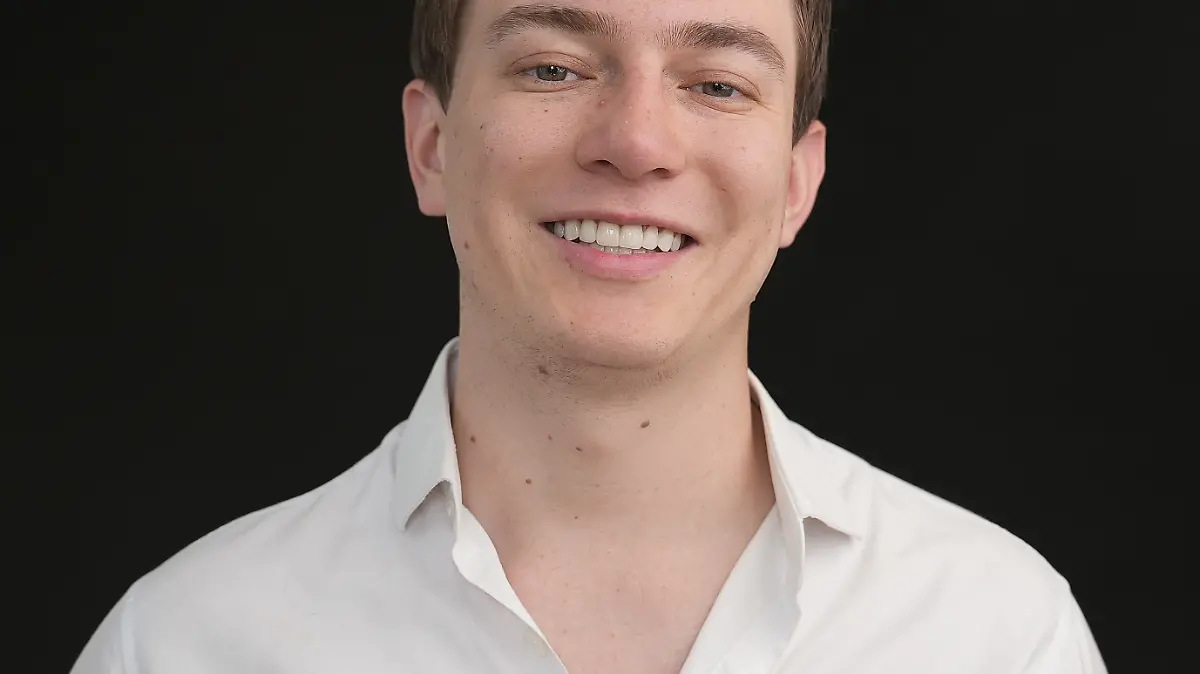 Juventud Digital Alessandro Guzmán y el Nuevo Motor del Emprendimiento Latinoamericano