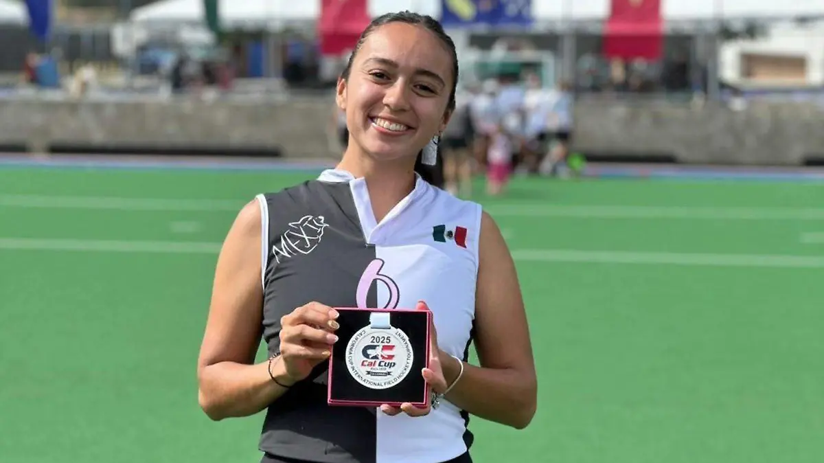 HOCKEYSOBREPASTOMARIAFERNANDASELECCIONADA-Cortesía-MaríaFernanda