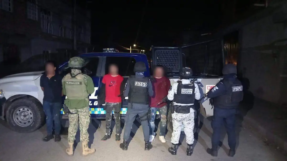 Detienen-a-tres-personas-en-Valle-de-Santiago (4)