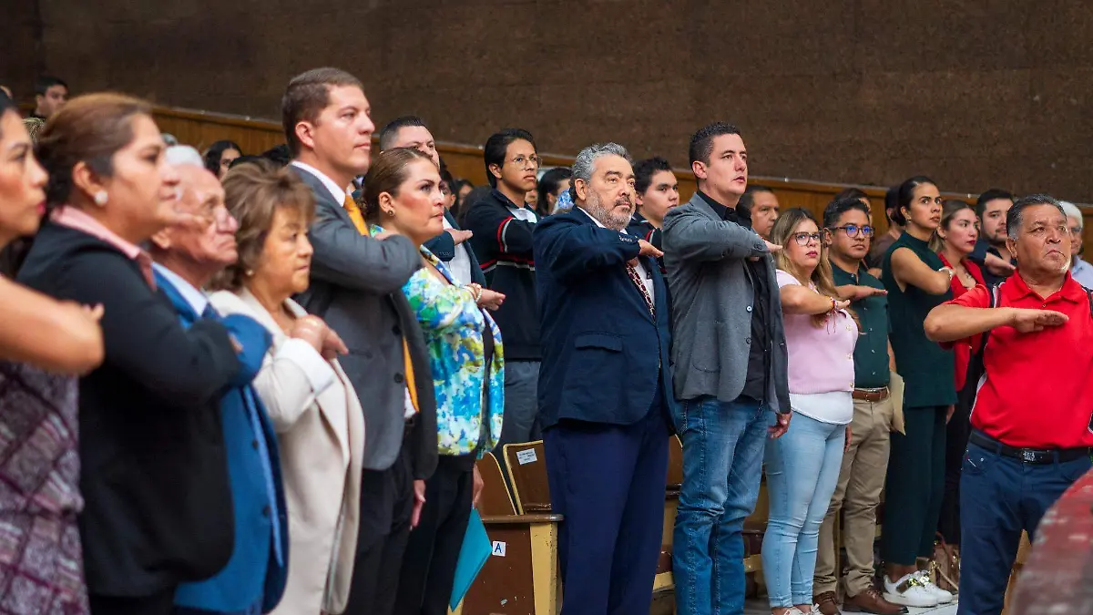El alcalde en la Prepa Valle 1