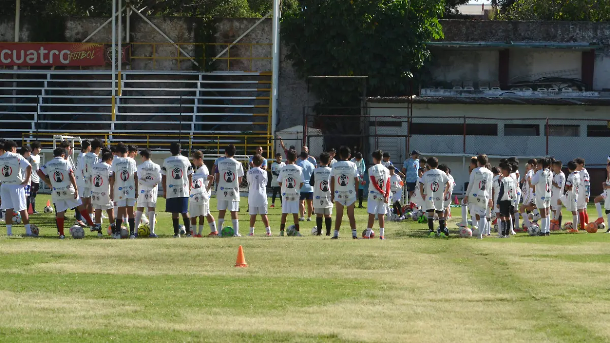 ENTRENADORESESPAÑOLES-MiguelManjarrez-SoldeSalaamanca