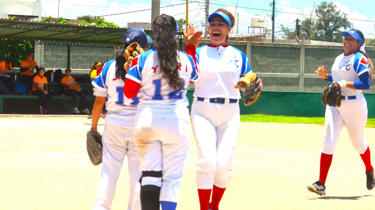SOFTBOLPLAYOFFS-MiguelManjarrez-SoldeSalamanca