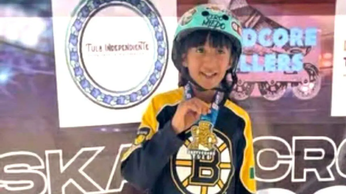 ROMINAMORENOPATINADORAMEDALLA-Cortesia-ArmandoGonzalez