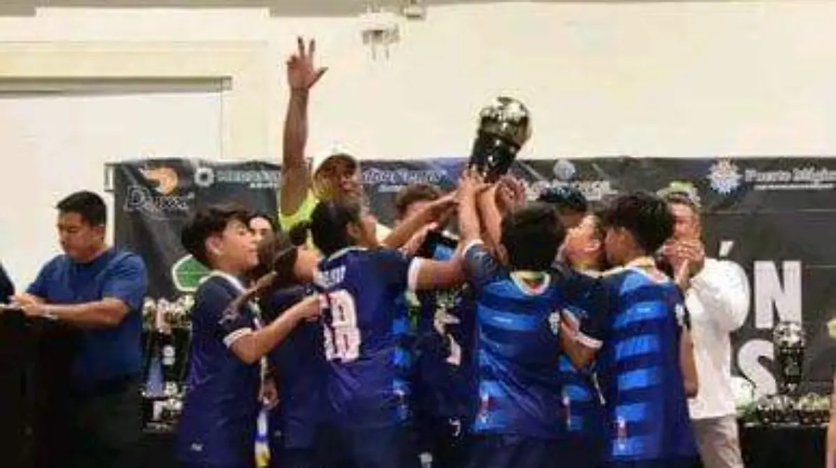 LOBOSSALAMANCAMPEON-MiguelManjarrez-SoldeSalamanca