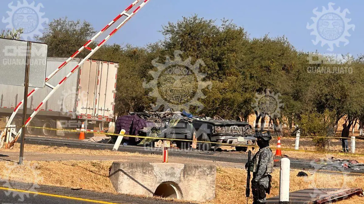 c4d76cbf-4287-45b5-8082-36b2c96049ba_watermarked