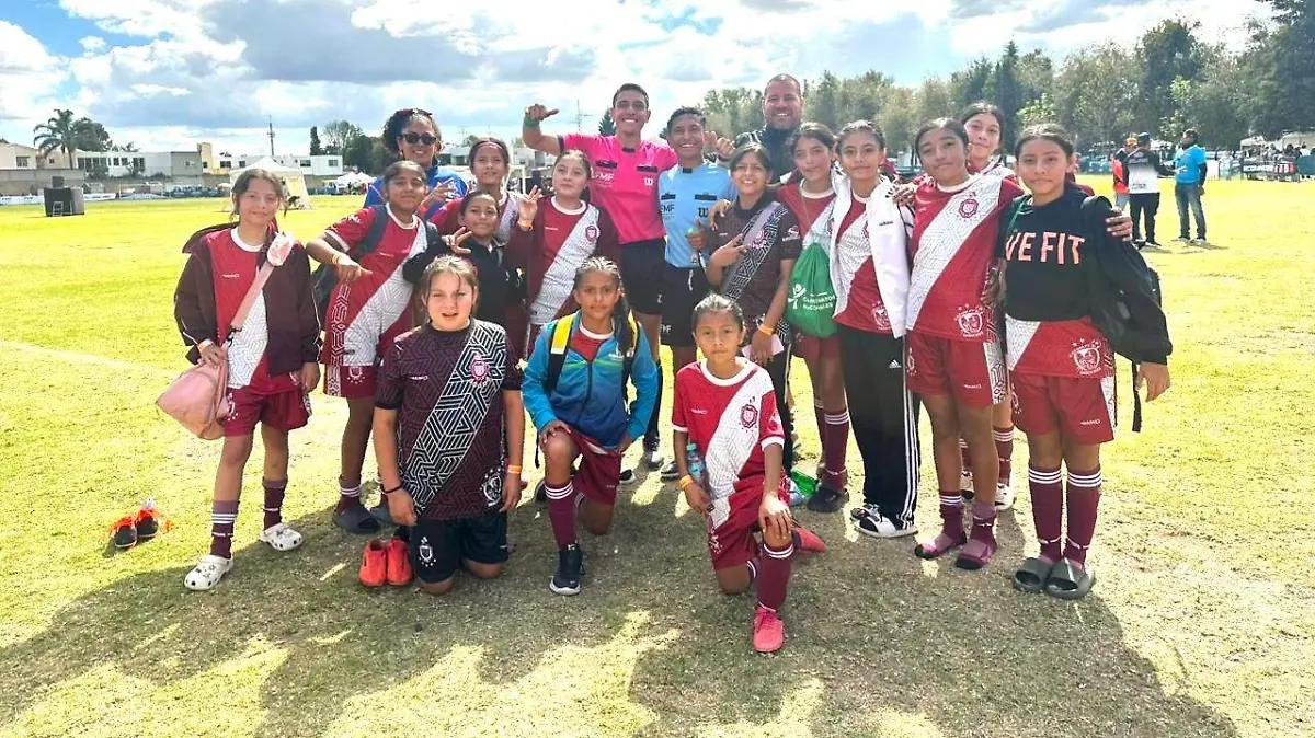 FUTBOLFEMENILSALAMANCA-Cortesia-@BmElite