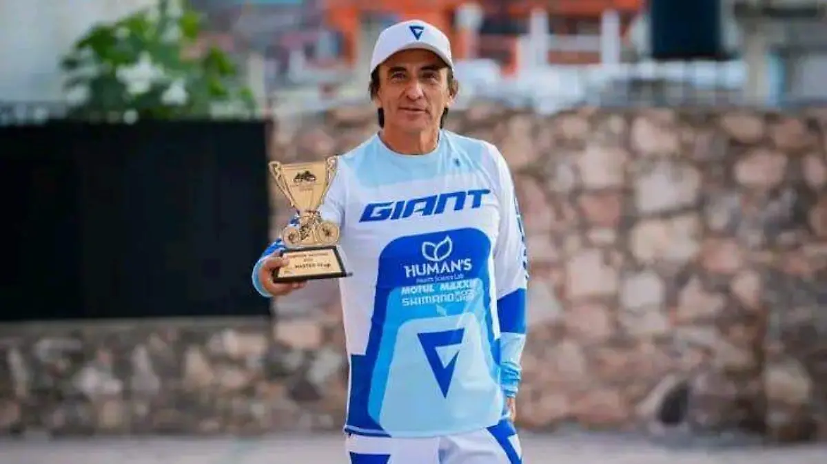 LEYENDAVIVABETO-Cortesia-@BetoJaquez