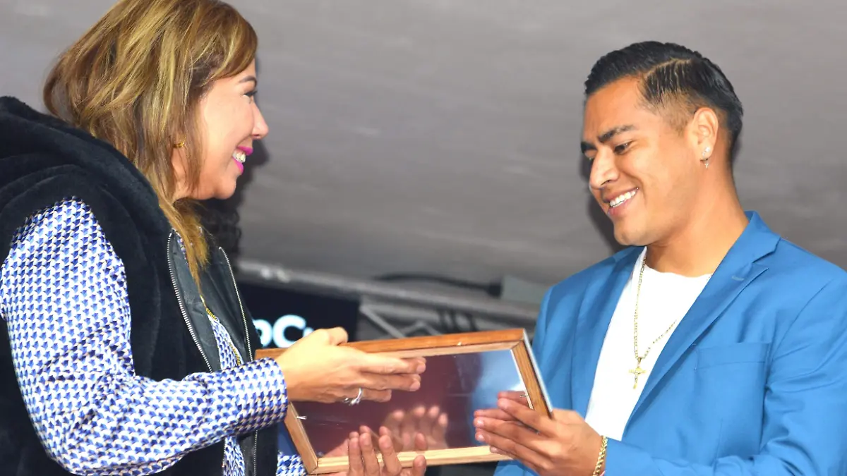 EDSONGUTIERREZGALARDONADO-MiguelManjarrez-SoldeSalamanca