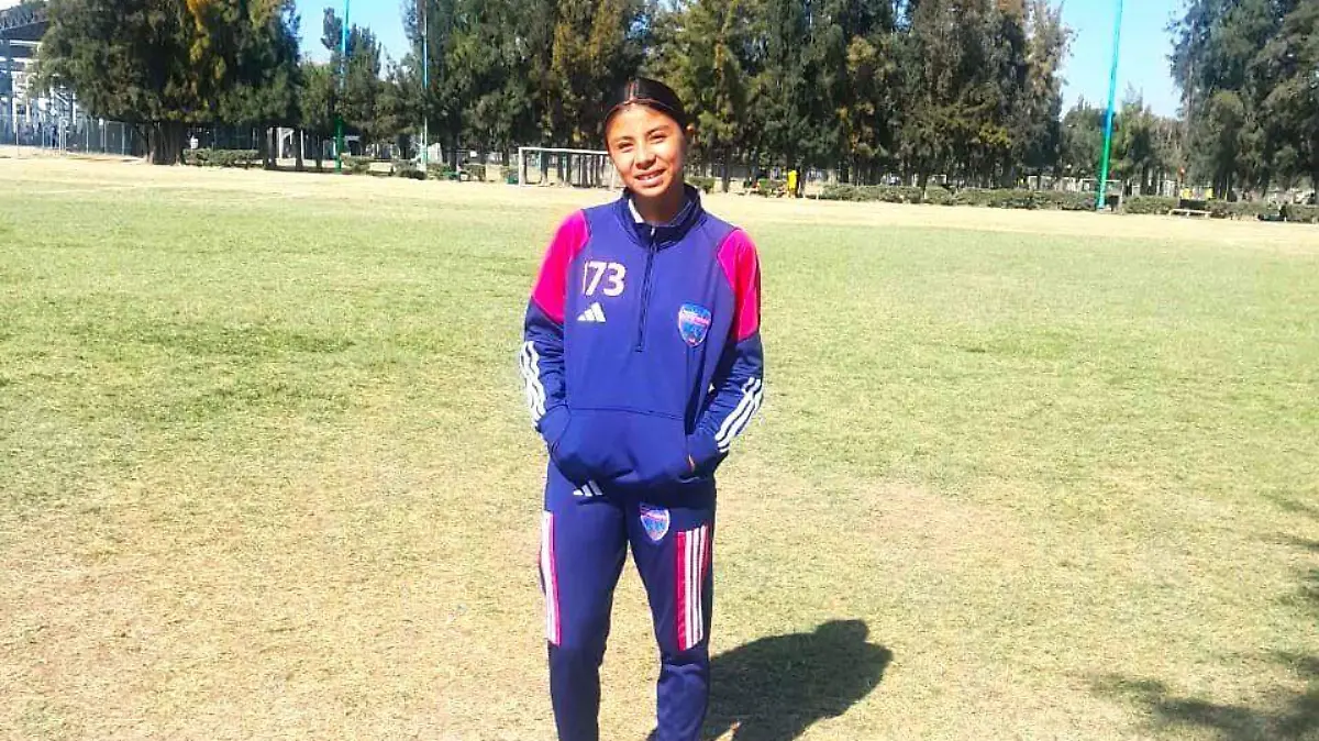 JOVENPROMESAFUTBOLFEMENIL1-MiguelManjarrez-SoldeSalamanca