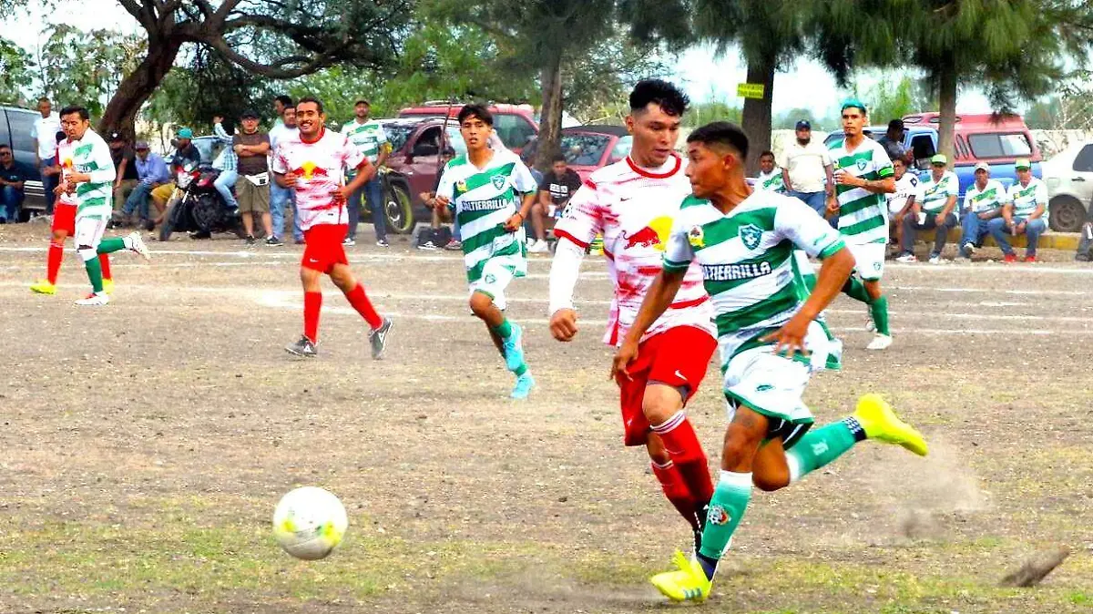 LIGASDEFUTBOLDESALAMANCA1-MiguelManjarrez-SoldeSalamanca