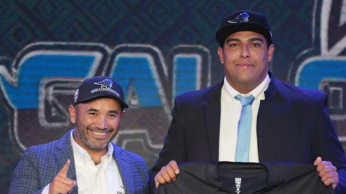 ROBERTOVILLALON1-Cortesia-@GallosNegros