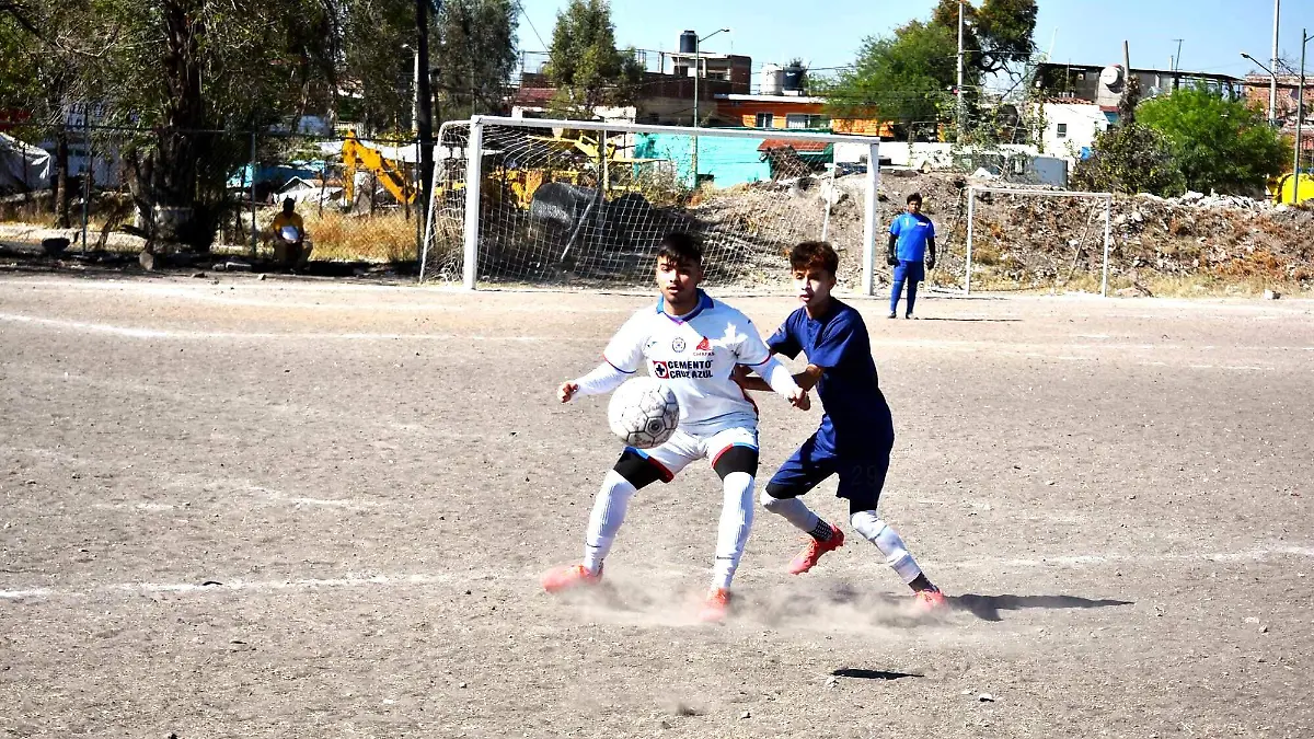 LIGAPOPULARDEFUTBOLDELCENTRO1-MiguelManjarrez-SoldeSalamanca