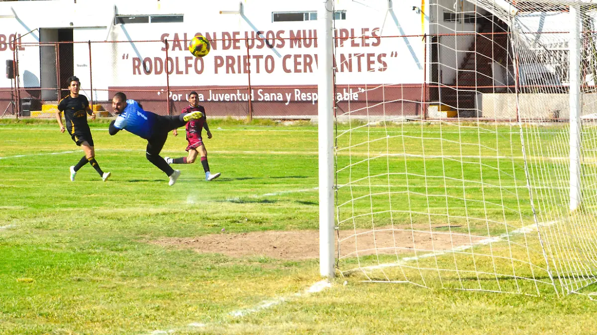 LIGASALMANTINA1-MiguelManjarrez-SoldeSalamanca