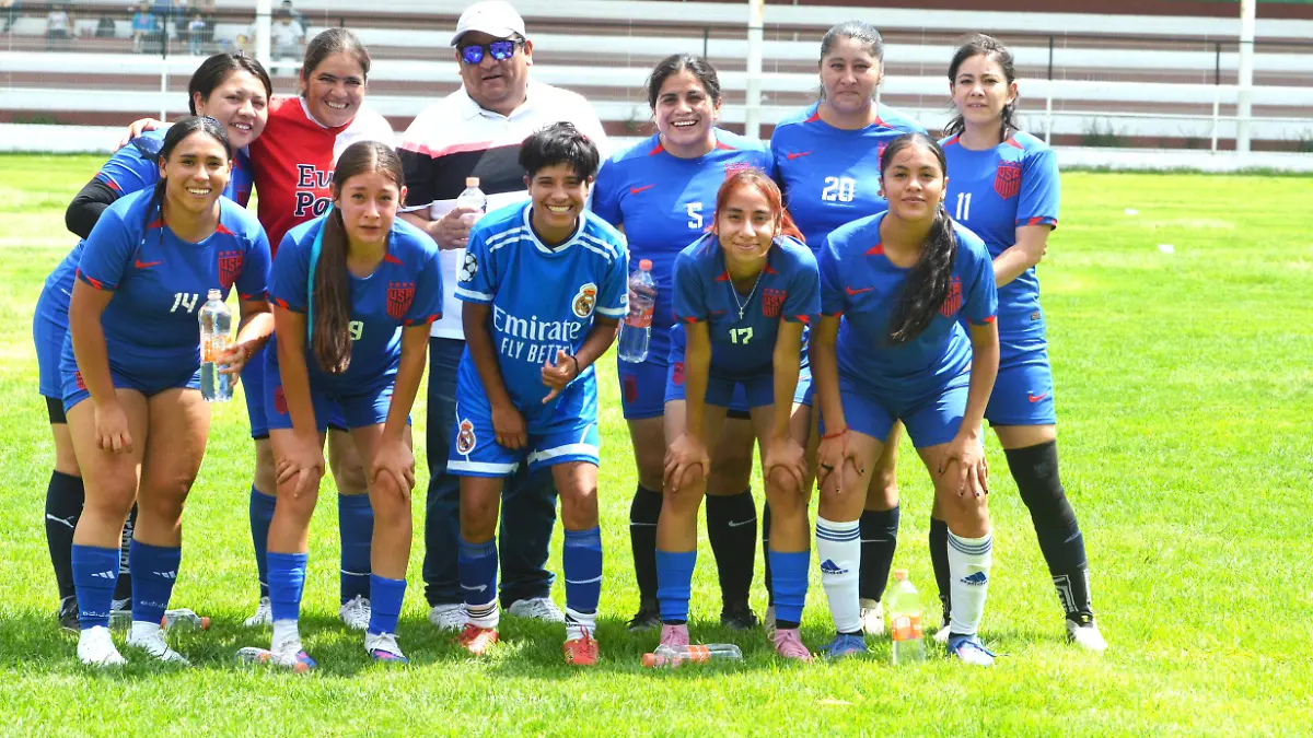 GLADIADORASFUTBOL1-MiguelManjarrez-SoldeSalamanca