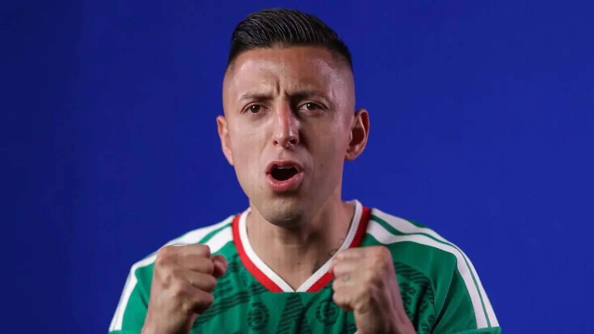 ROBERTOALVARADOHISTORICO2-Cortesia-SeleccionMexicana