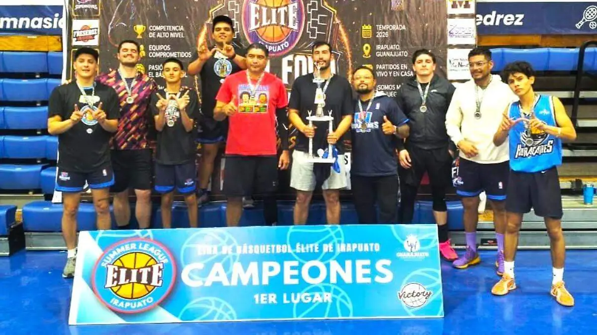 HURACANESSALAMANCACAMPEON1-Cortesia-@HuracanesSalamanca