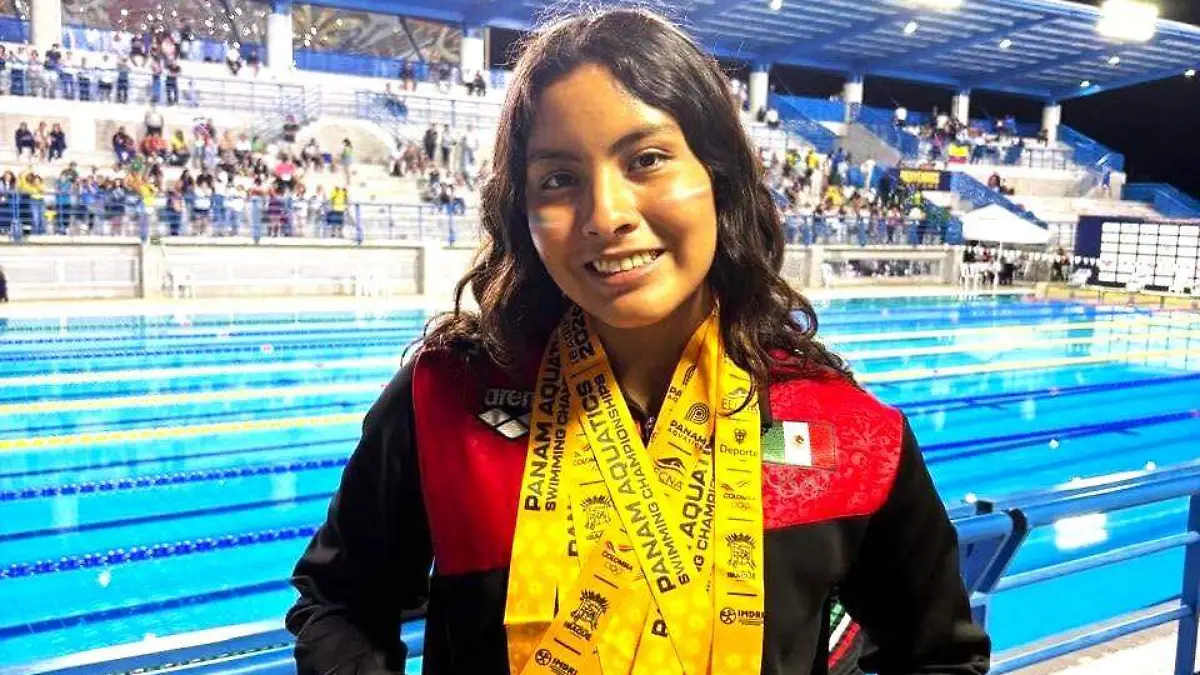 XIMENAPEREZNATACION1-Cortesia-PanamAquatics