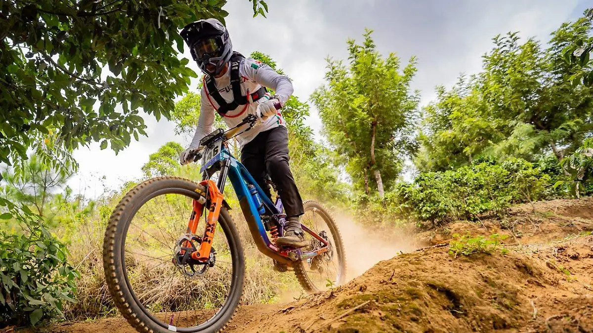 CICLISTASALMANTINOENDURO1-Cortesia-EnduroMexico