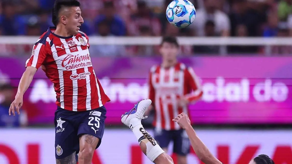 ROBERTOALVARADO2-Cortesia-@Chivas