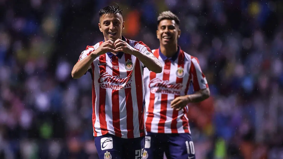 ROBERTOALVARADOGOL1-Cortesia-@Chivas