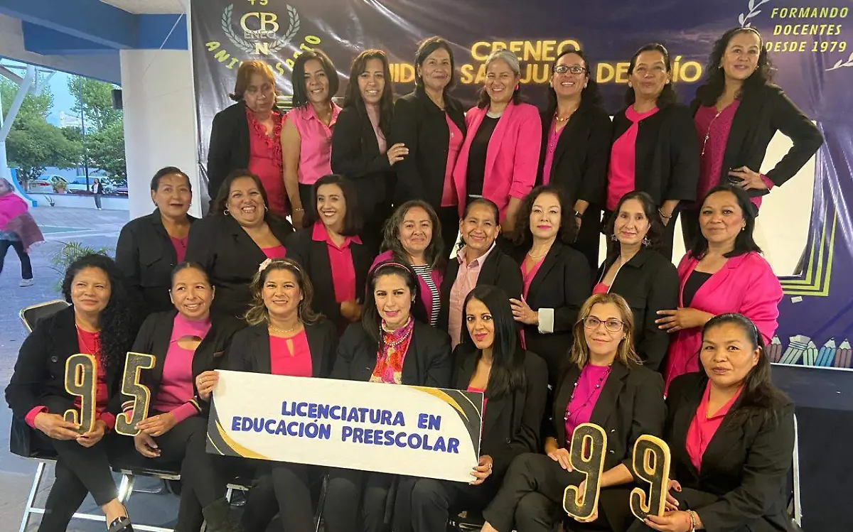 FOTO PRINCIPAL SJR Integrantes de la generacion 95 99