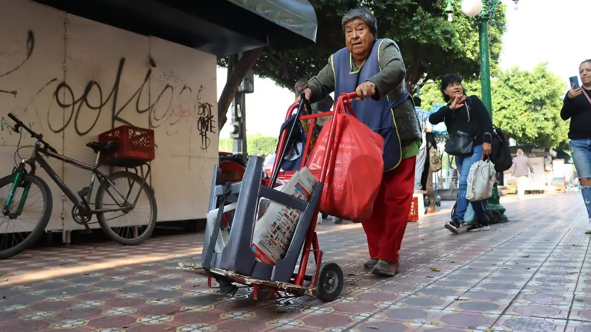 SJR Un oficio que la llena de felicidad