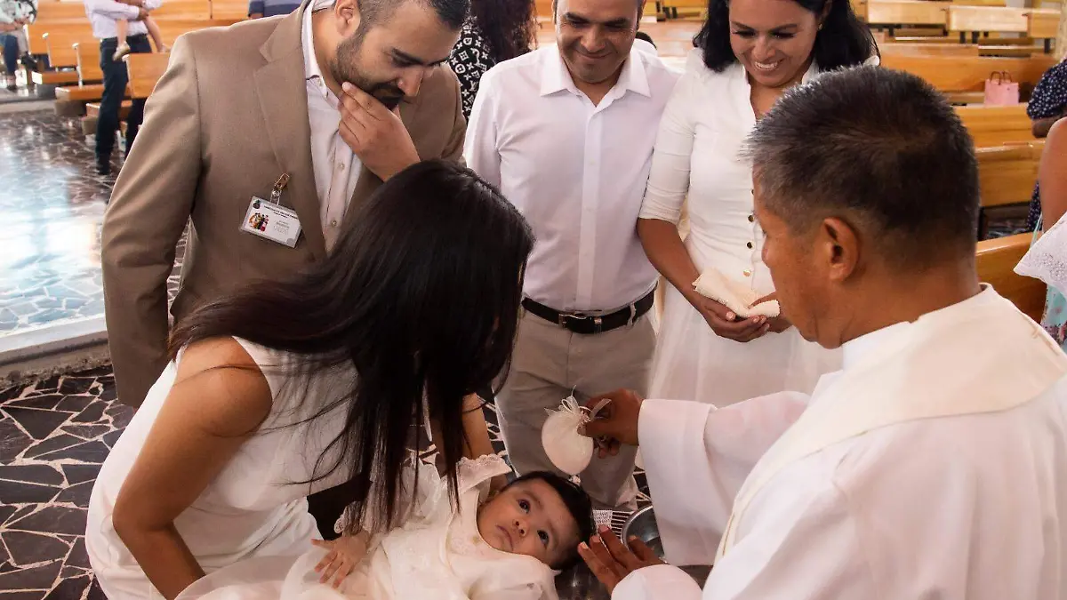 SJR El especial momento del bautizo