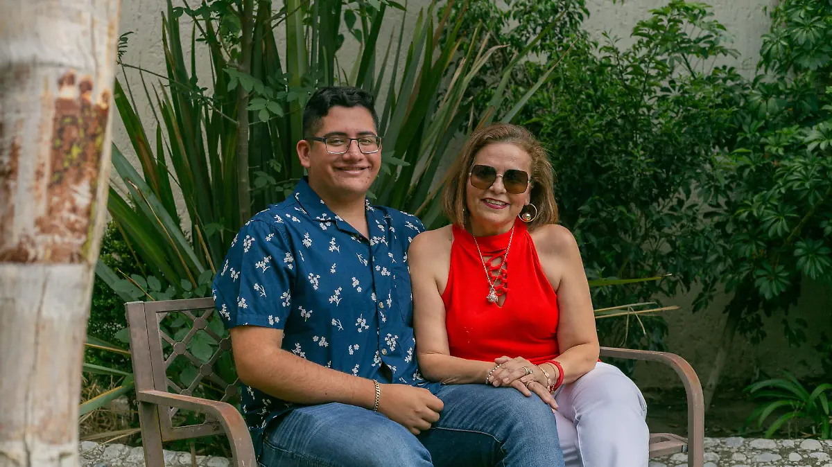 FOTO PRINCIPAL SJR Adriana Guerrero festejo a su hijo Aure