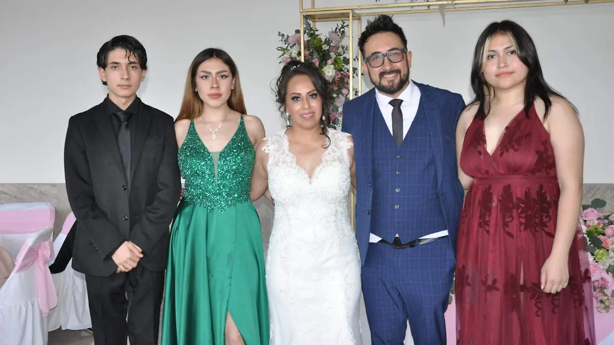 SJR Amigos y familiares los acompanaron