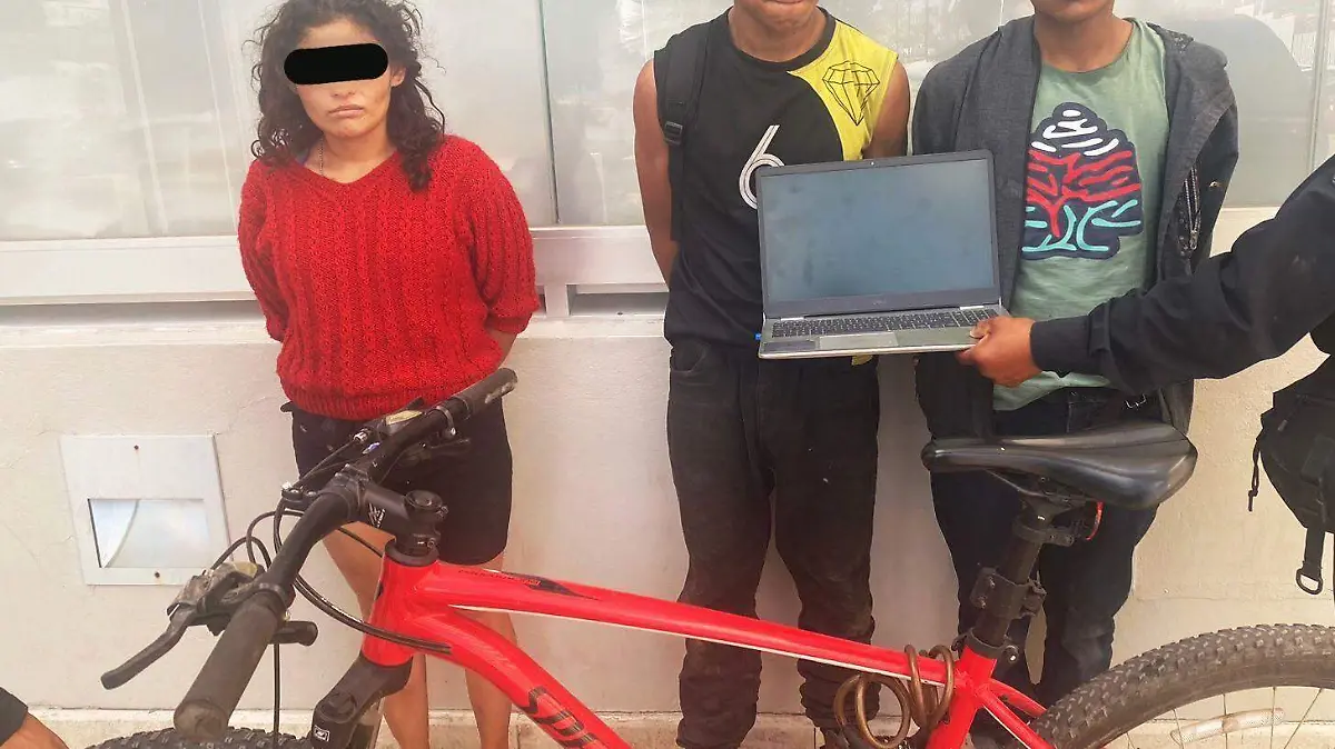 SJR POLIYA SE LLEVABAN LAS COSAS