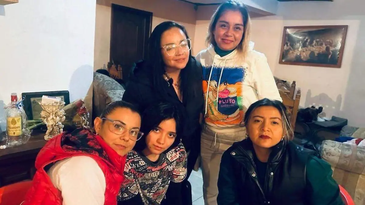 SJR La acompanaron sus mejores amigas